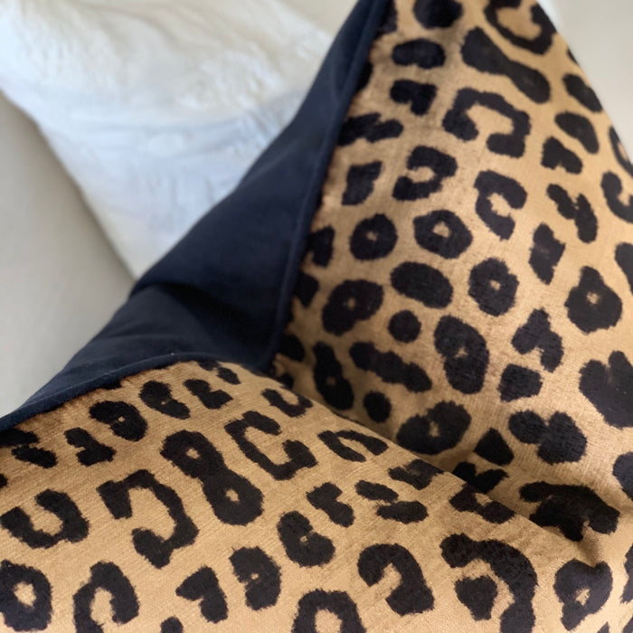 PRE-ORDER Chipata Leopard cushion w Black Back & Piping